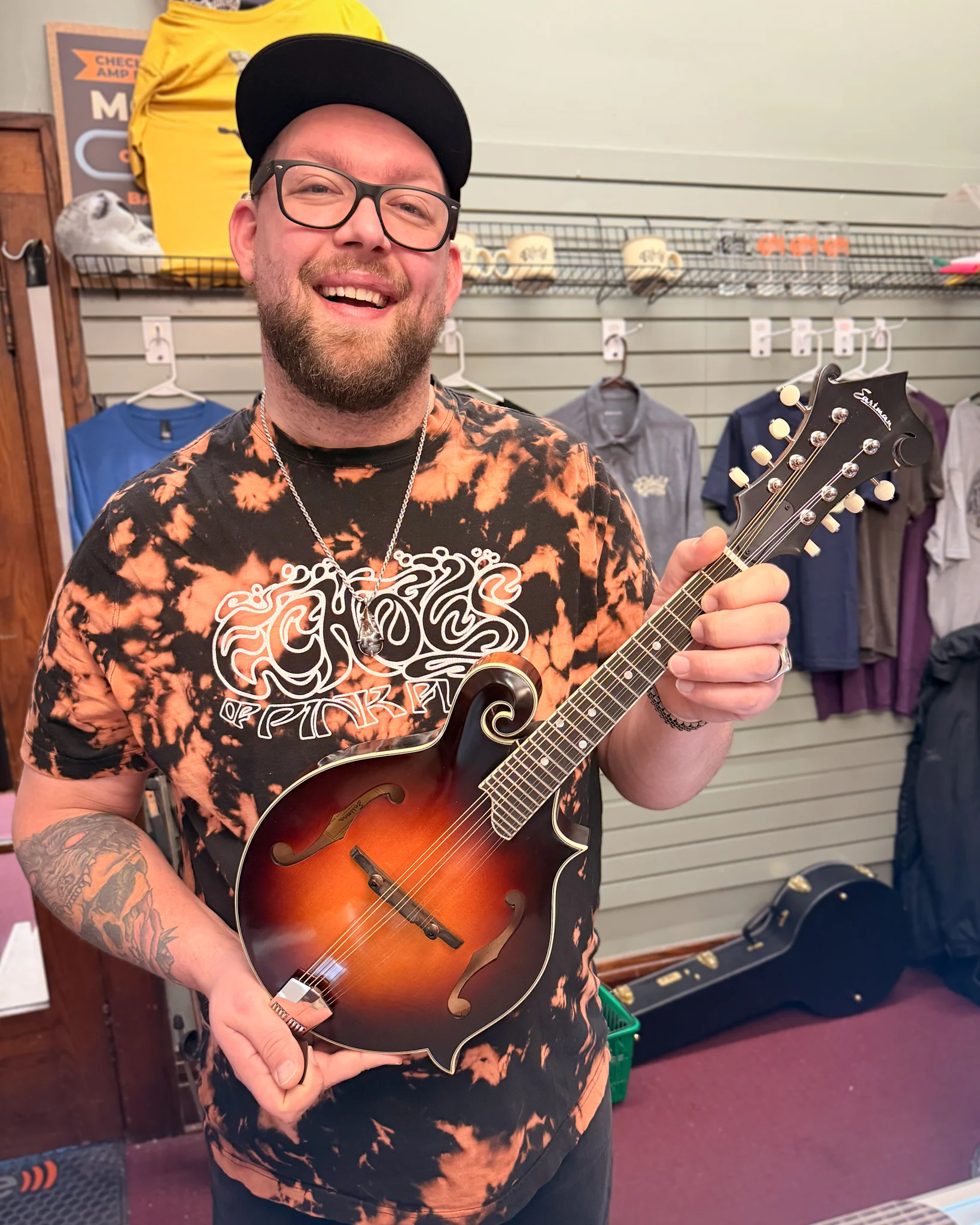 Eastman MD515/TV Wide Neck Sunburst Mandolin & Case