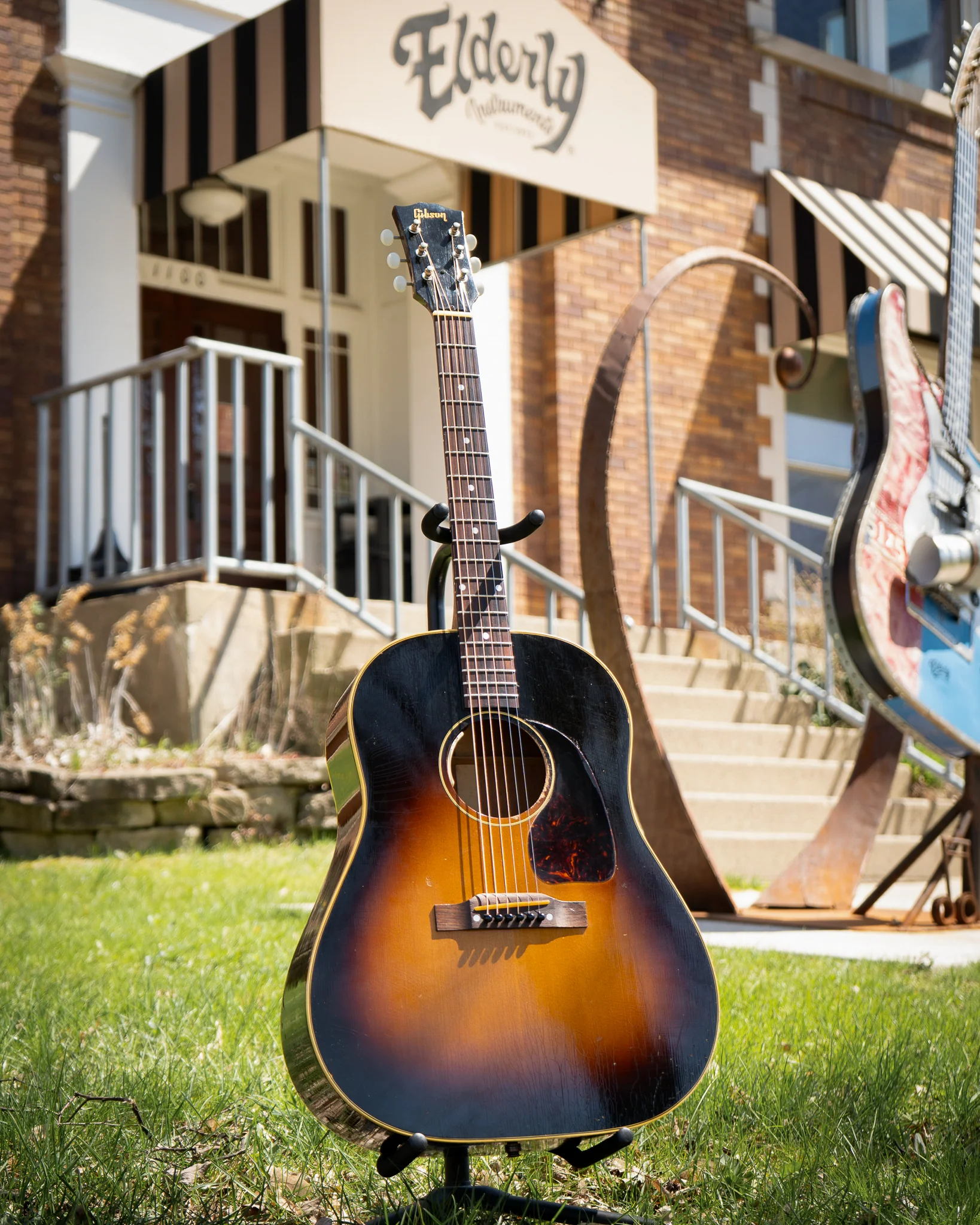 Gibson J-45 Acoustic Guitar (1954)