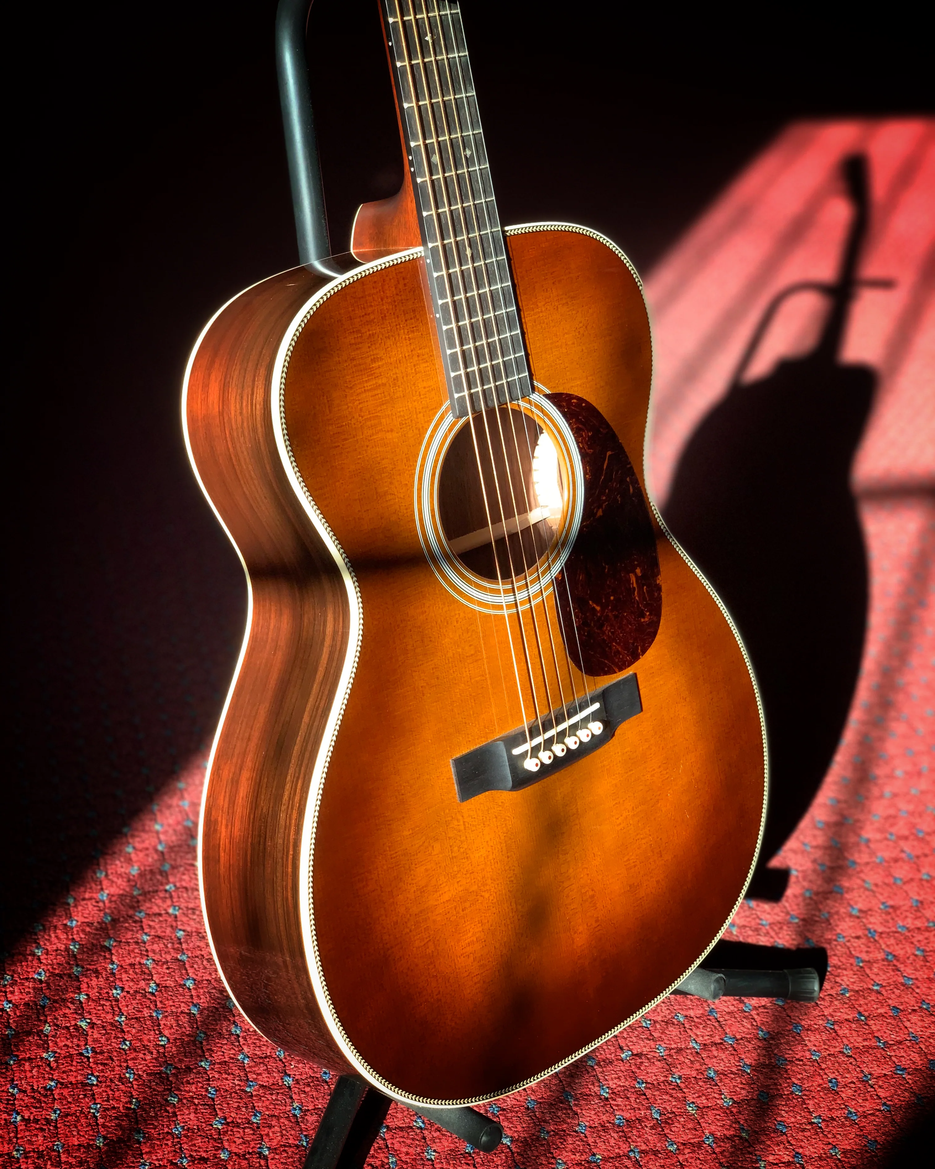 Martin 000-28 Acoustic Guitar & Case, Ambertone