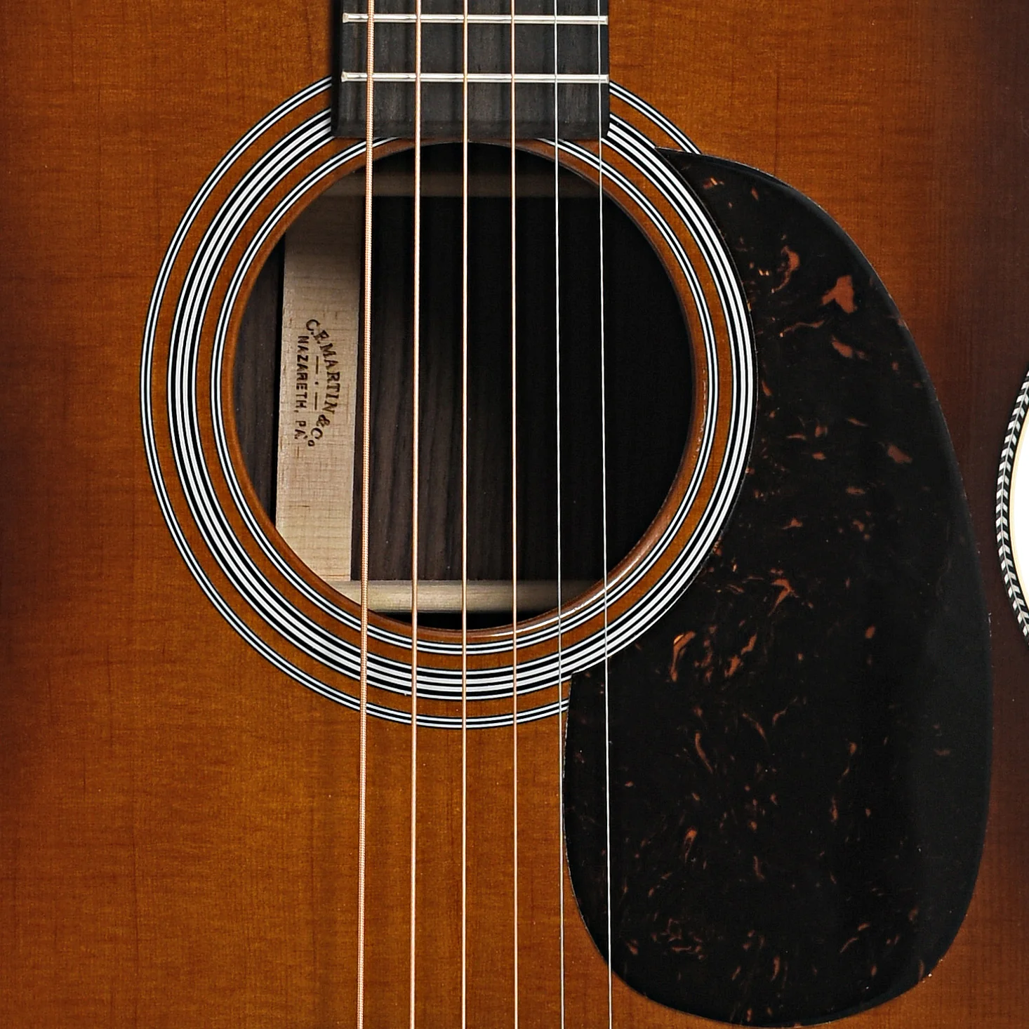 Martin 000-28 Acoustic Guitar & Case, Ambertone - Image 6
