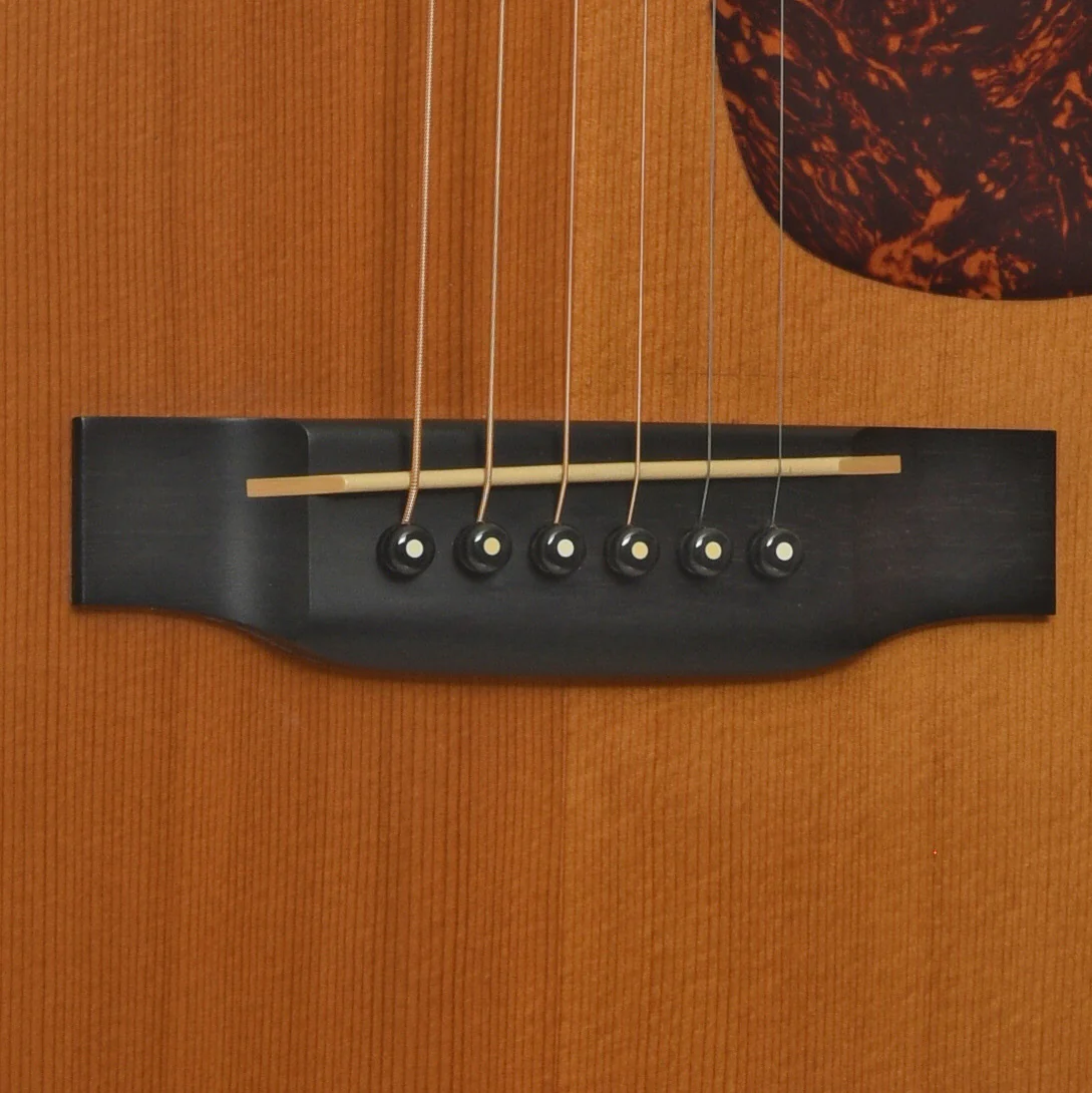 Martin D-18VS Acoustic Guitar (2001) - Image 5